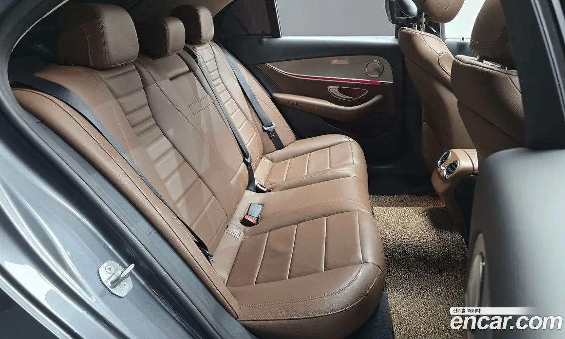 Mercedes-Benz E-Class 2017 3.0 автомат (гидро), фото 11 Mercedes-Benz E-Class 2017 3.0 автомат (гидро), фото 11