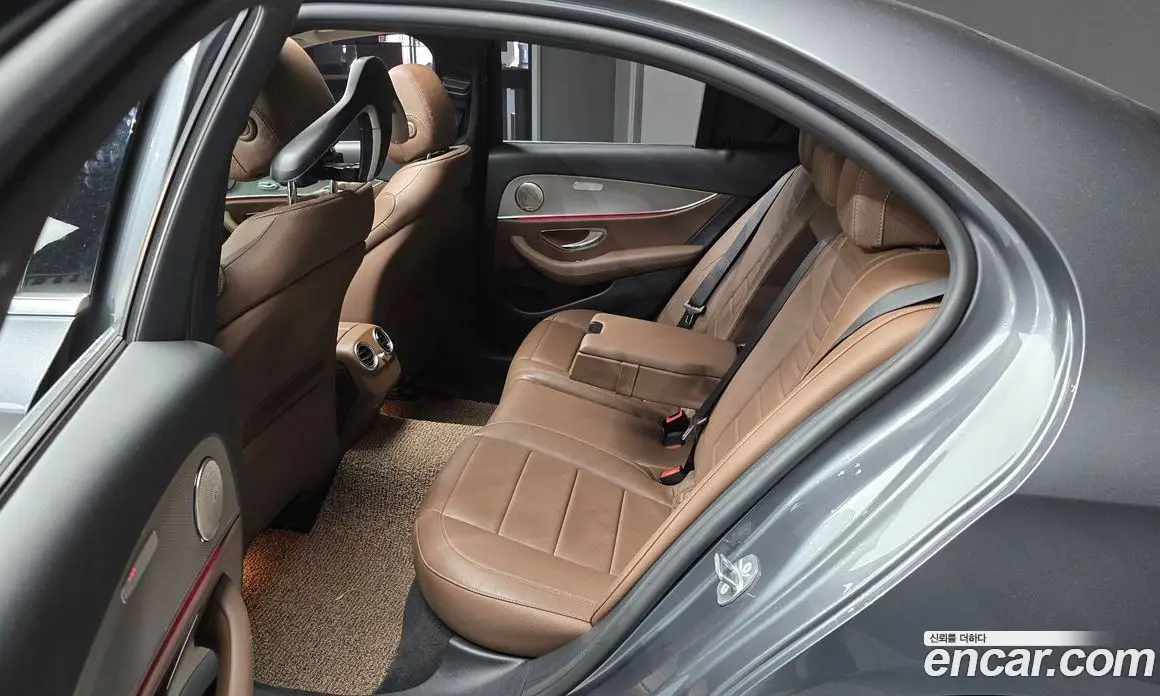 Mercedes-Benz E-Class 2017 3.0 автомат (гидро), фото 12 Mercedes-Benz E-Class 2017 3.0 автомат (гидро), фото 12