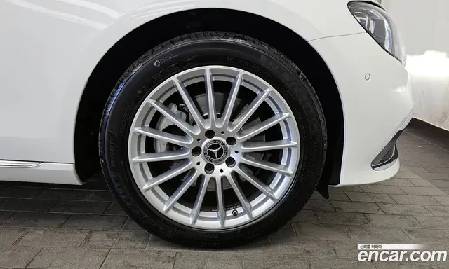 Mercedes-Benz E-Class 2020 2.0 автомат (гидро), миниатюра 5