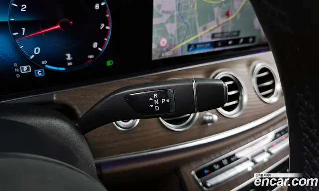 Mercedes-Benz E-Class 2020 2.0 автомат (гидро), миниатюра 9