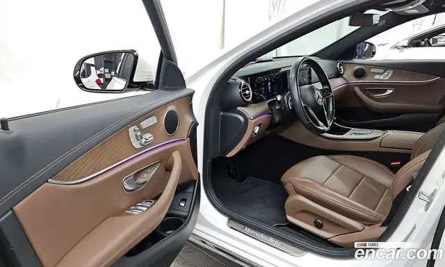 Mercedes-Benz E-Class 2020 2.0 автомат (гидро), миниатюра 10