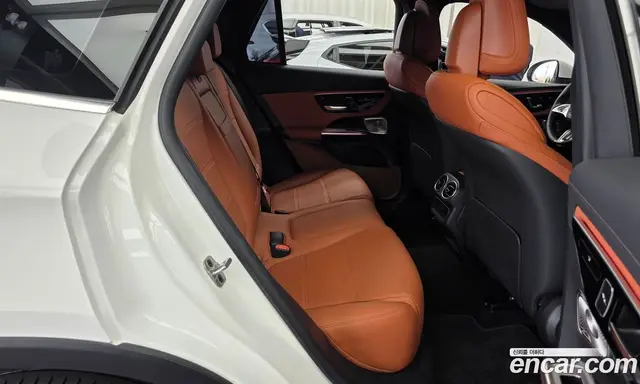 Mercedes-Benz GLC-Class 2025 2.0 автомат (гидро), миниатюра 12