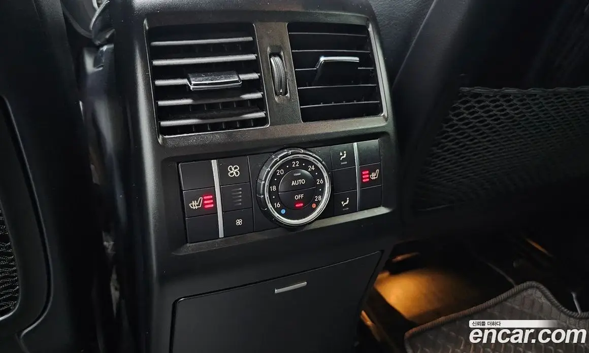 Mercedes-Benz M-Class 2014 5.5 автомат (гидро), фото 18 Mercedes-Benz M-Class 2014 5.5 автомат (гидро), фото 18