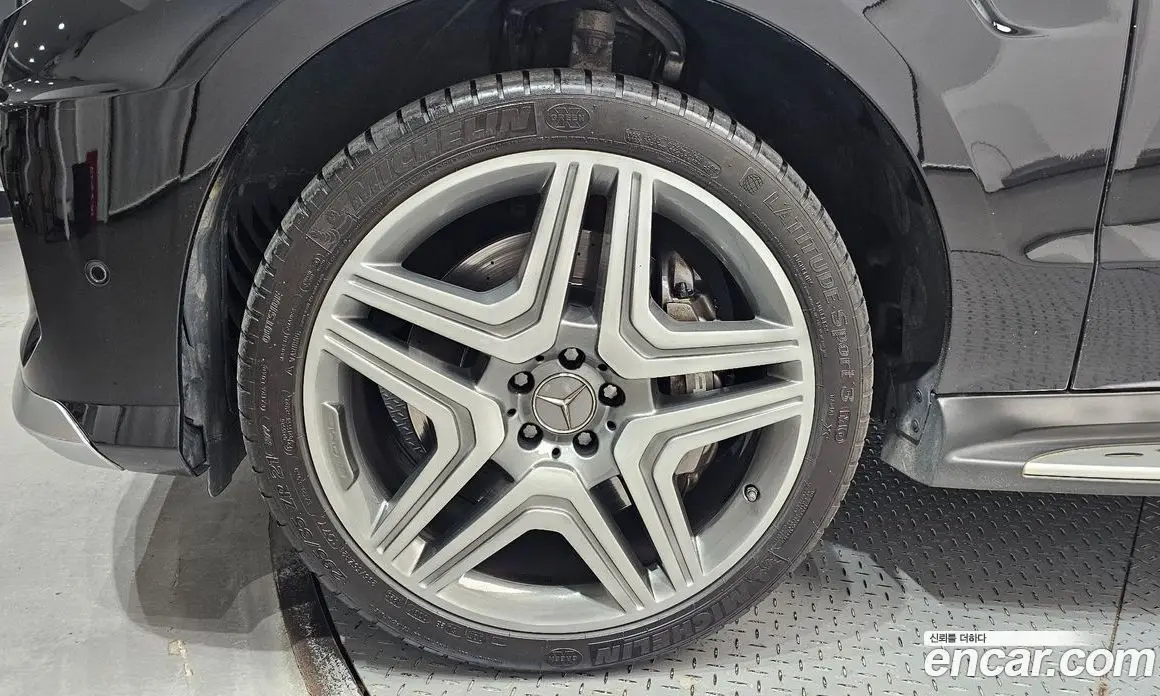 Mercedes-Benz M-Class 2014 5.5 автомат (гидро), фото 5 Mercedes-Benz M-Class 2014 5.5 автомат (гидро), фото 5