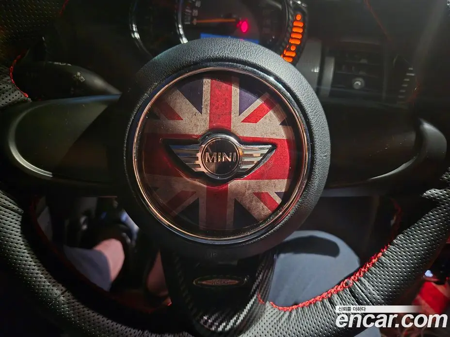 Mini Cooper 2014 1.5 автомат (гидро), фото 6 Mini Cooper 2014 1.5 автомат (гидро), фото 6