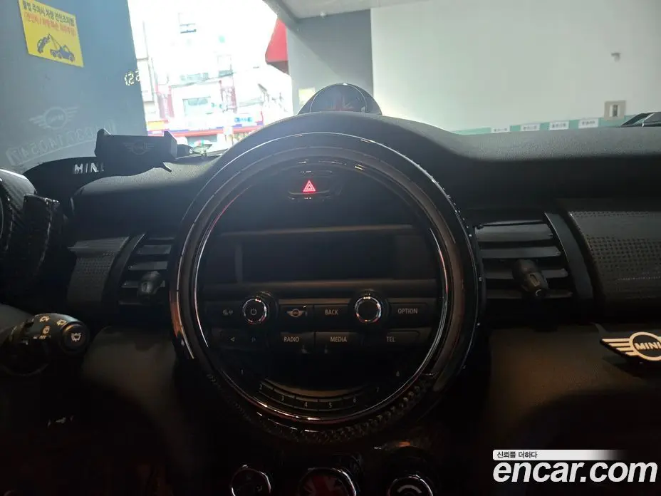 Mini Cooper 2014 1.5 автомат (гидро), фото 7 Mini Cooper 2014 1.5 автомат (гидро), фото 7