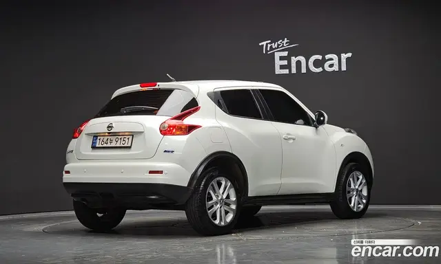 Nissan Juke 2013 1.6 автомат (гидро), миниатюра 2