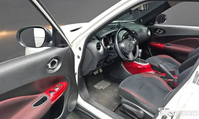 Nissan Juke 2013 1.6 автомат (гидро), миниатюра 12
