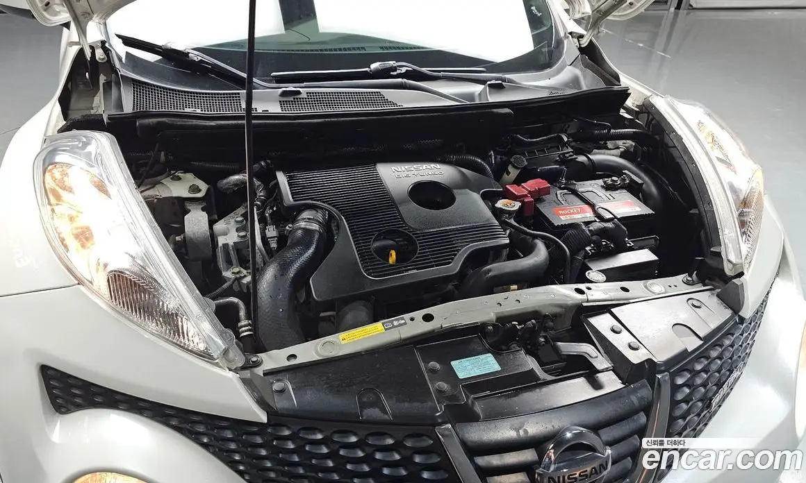 Nissan Juke 2013 1.6 автомат (гидро), фото 6