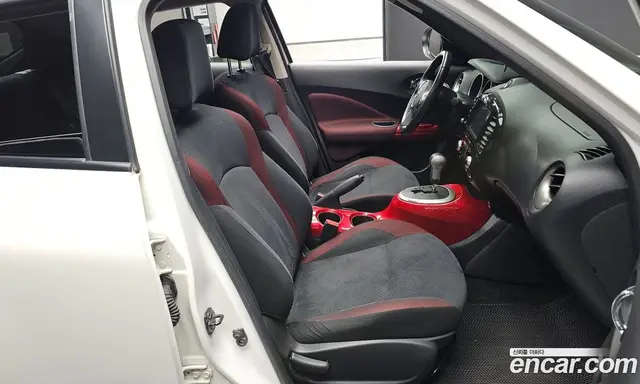 Nissan Juke 2013 1.6 автомат (гидро), миниатюра 10