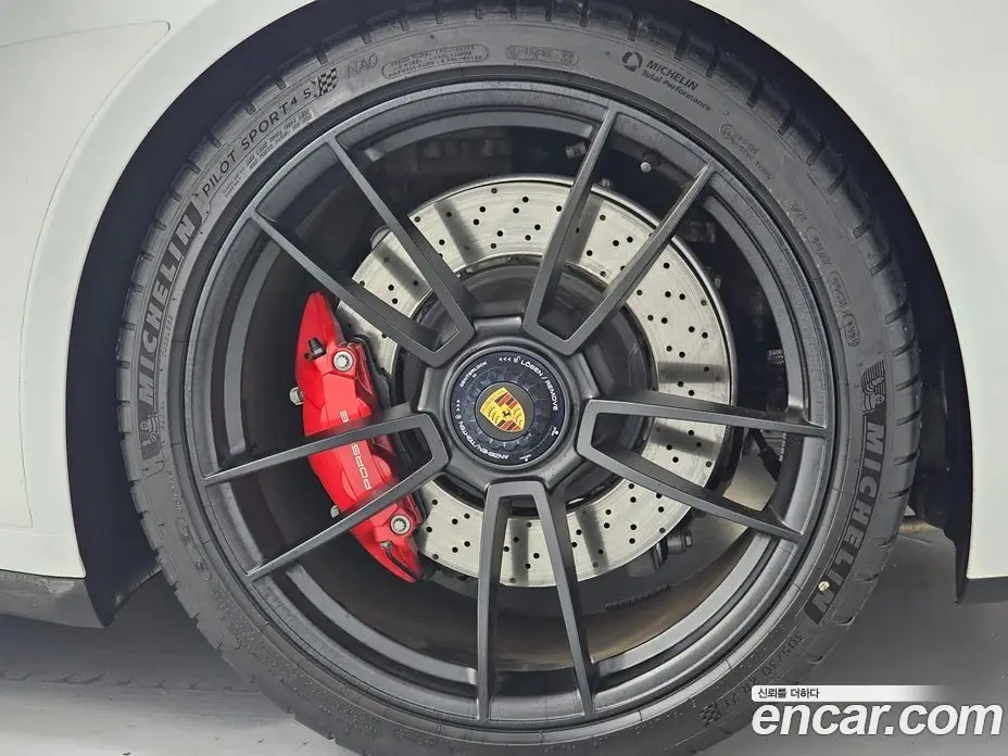 Porsche 911 2023 3.0 автомат (гидро), фото 17 Porsche 911 2023 3.0 автомат (гидро), фото 17
