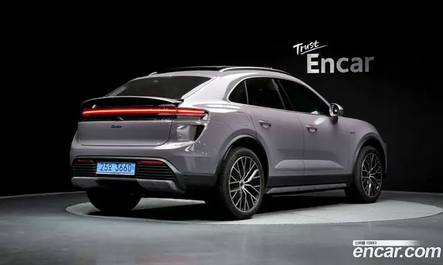 Porsche Macan 2025 0.2 автомат (гидро), миниатюра 2