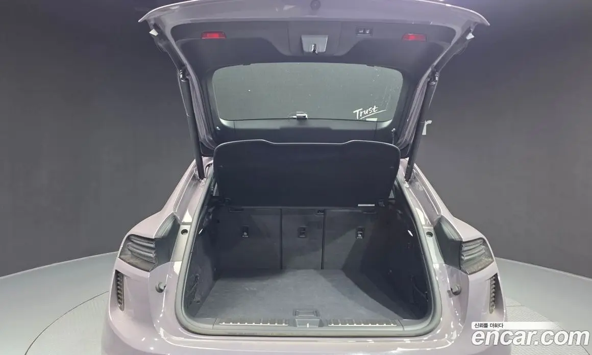 Porsche Macan 2025 0.2 автомат (гидро), фото 20