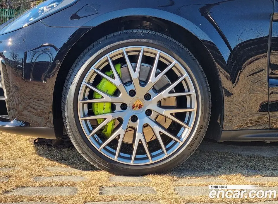 Porsche Panamera 2025 2.9 автомат (гидро), фото 10 Porsche Panamera 2025 2.9 автомат (гидро), фото 10