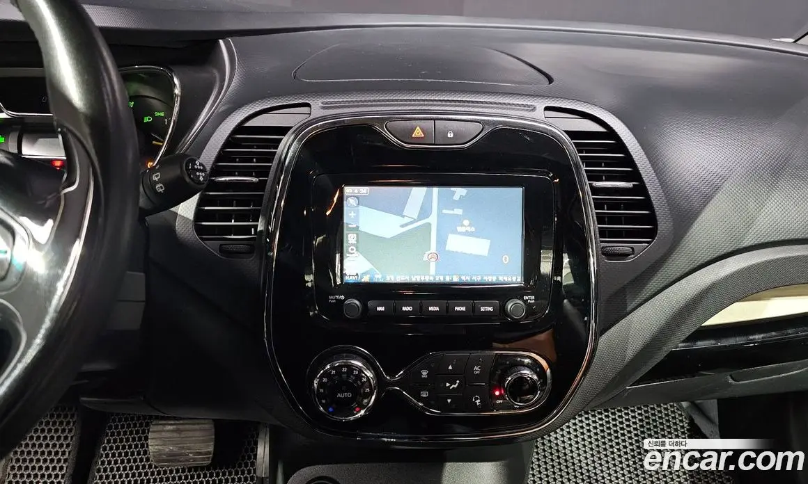Renault (Samsung) QM3 2014 1.5 автомат (гидро), фото 14 Renault (Samsung) QM3 2014 1.5 автомат (гидро), фото 14