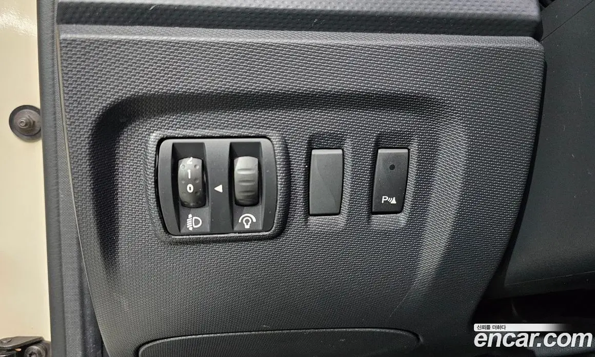 Renault (Samsung) QM3 2014 1.5 автомат (гидро), фото 18 Renault (Samsung) QM3 2014 1.5 автомат (гидро), фото 18