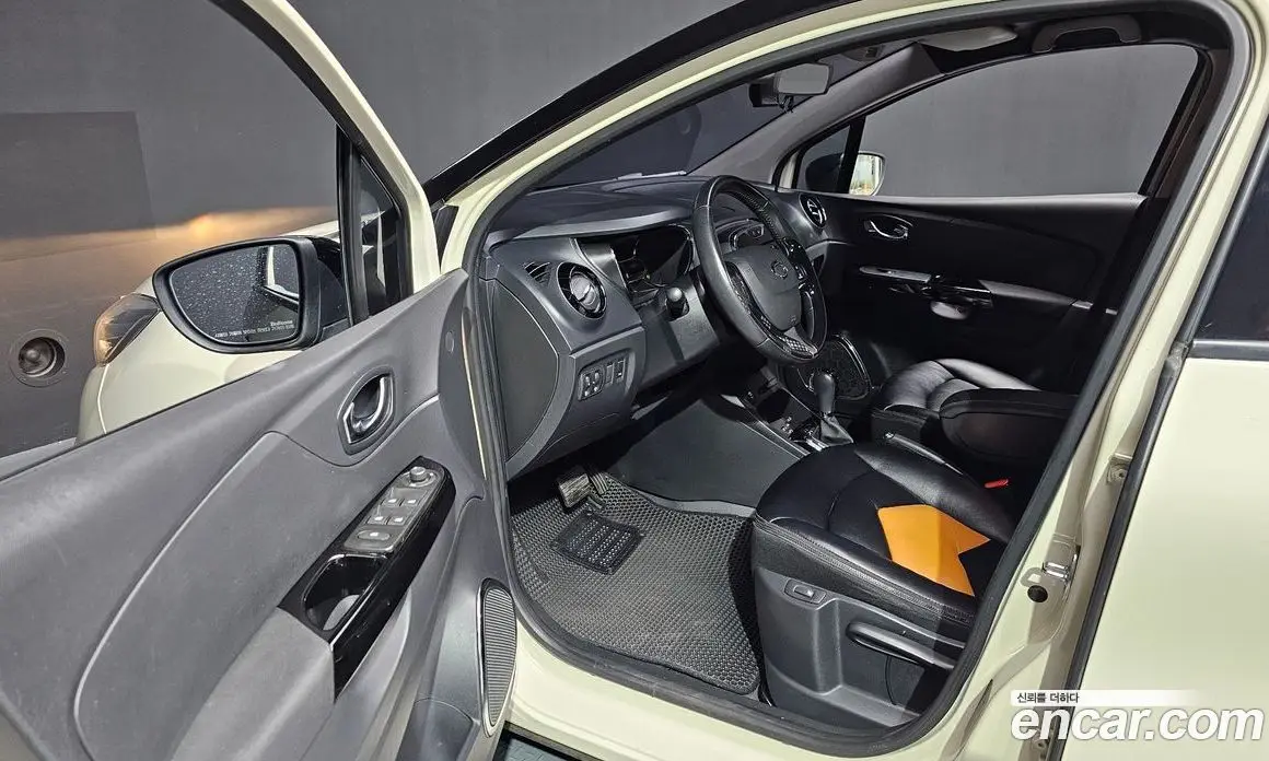 Renault (Samsung) QM3 2014 1.5 автомат (гидро), фото 10 Renault (Samsung) QM3 2014 1.5 автомат (гидро), фото 10
