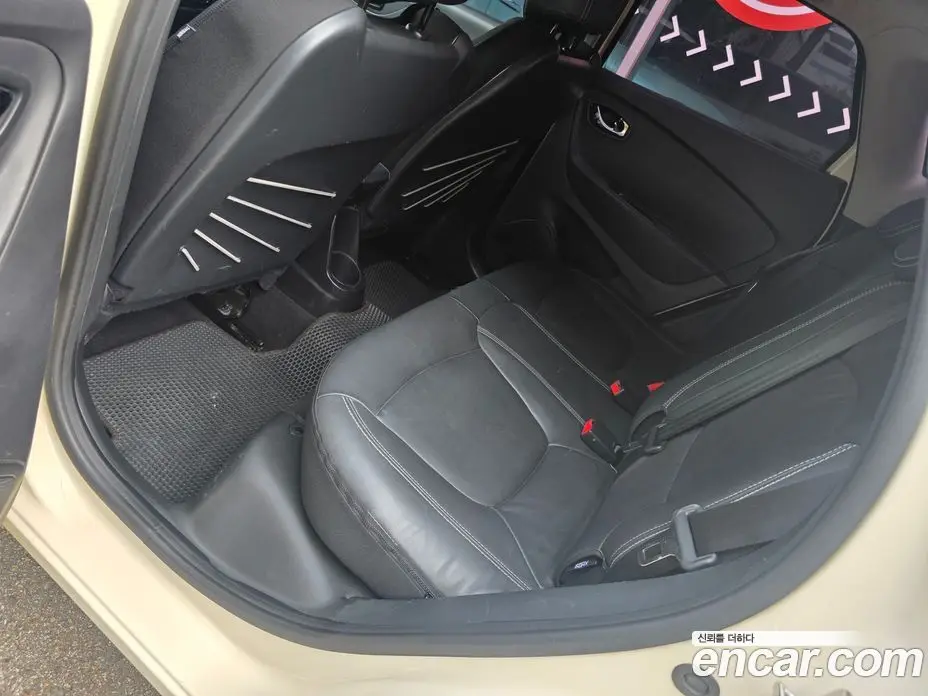 Renault (Samsung) QM3 2015 1.5 автомат (гидро), фото 9 Renault (Samsung) QM3 2015 1.5 автомат (гидро), фото 9