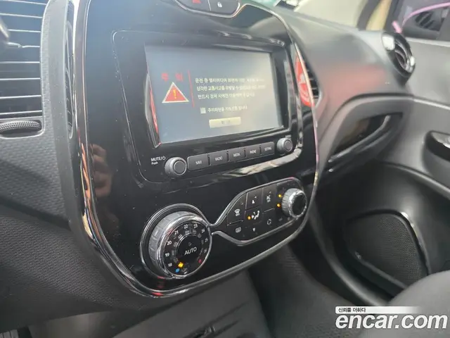 Renault (Samsung) QM3 2015 1.5 автомат (гидро), миниатюра 10 Renault (Samsung) QM3 2015 1.5 автомат (гидро), миниатюра 10