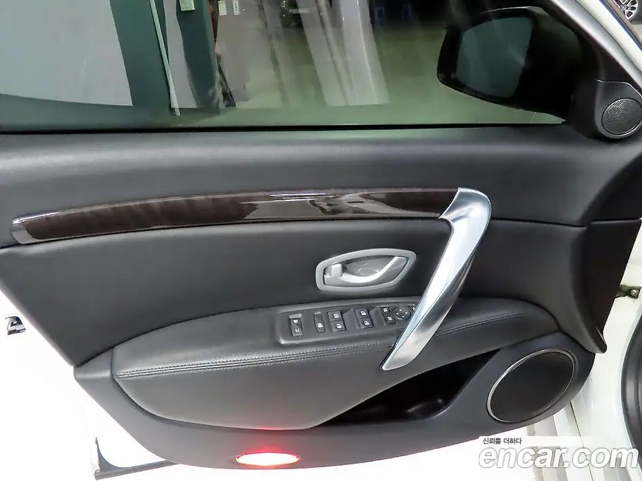 Renault (Samsung) SM7 2013 2.5 автомат (гидро), фото 14 Renault (Samsung) SM7 2013 2.5 автомат (гидро), фото 14