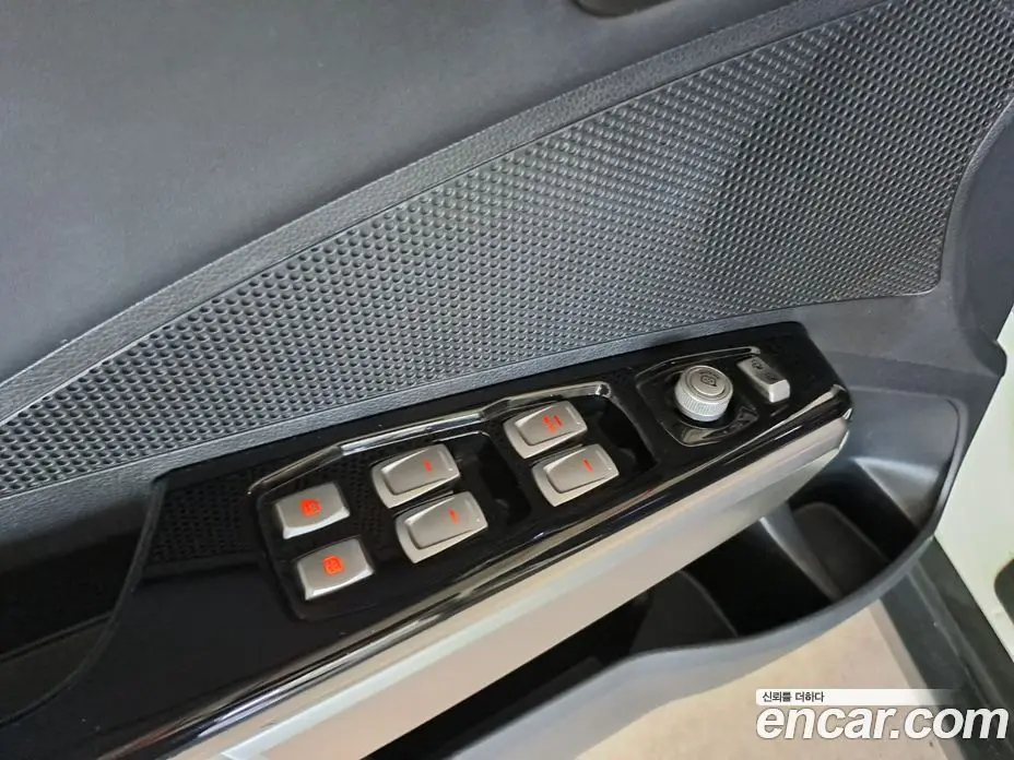 SsangYong TIBOLI 2015 1.6 автомат (гидро), фото 12