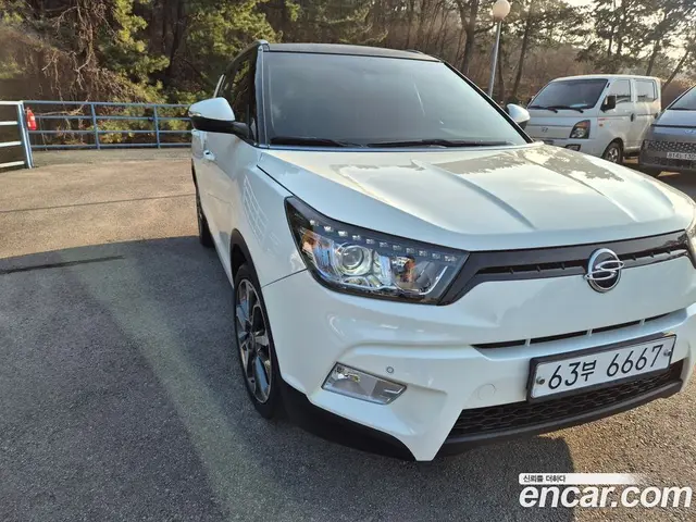 SsangYong TIBOLI 2015 1.6 автомат (гидро), миниатюра 2