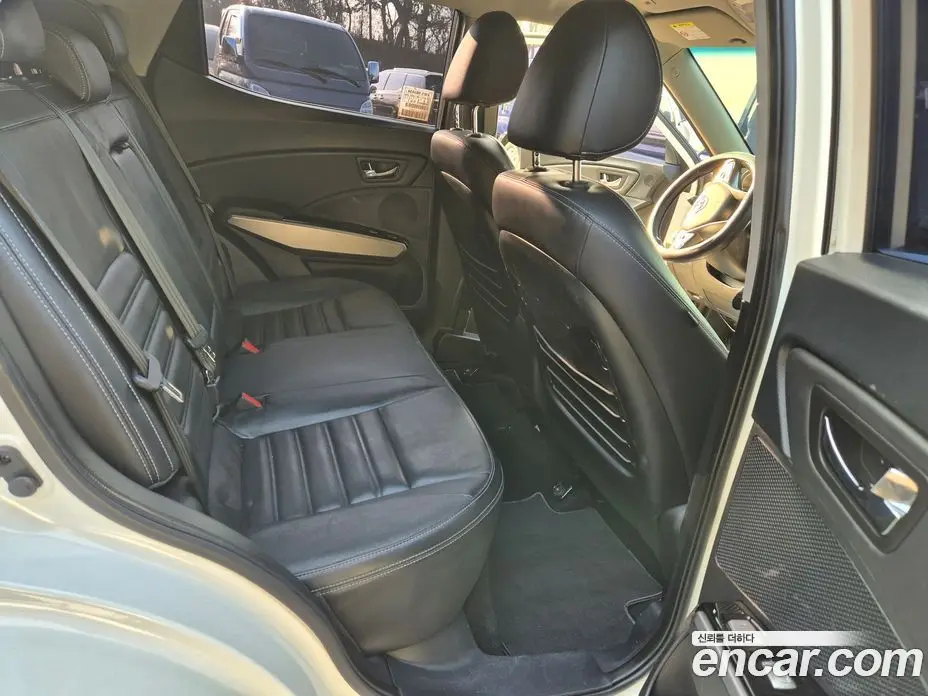 SsangYong TIBOLI 2015 1.6 автомат (гидро), фото 14