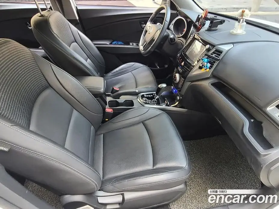 SsangYong TIBOLI 2018 1.6 автомат (гидро), фото 12