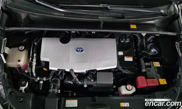 Toyota Prius 2017 1.8 автомат (гидро), миниатюра 11