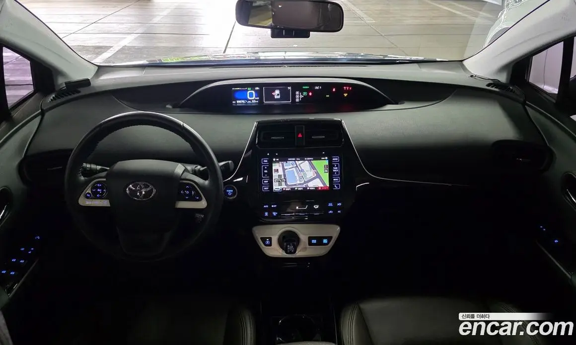 Toyota Prius 2017 1.8 автомат (гидро), фото 7