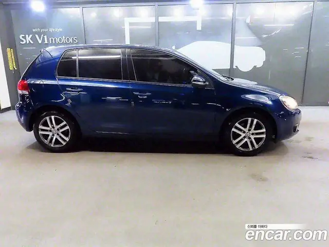Volkswagen Golf 2010 2.0 автомат (гидро), миниатюра 2