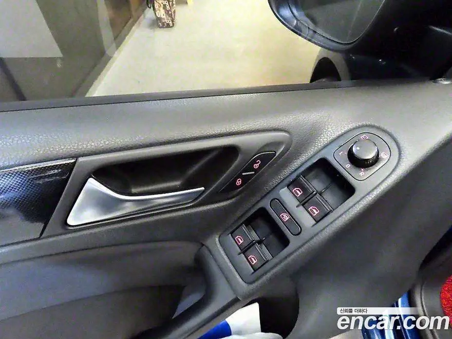 Volkswagen Golf 2010 2.0 автомат (гидро), фото 15