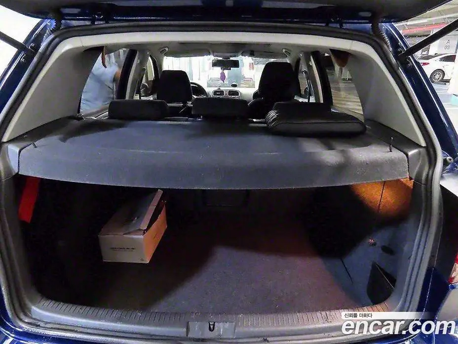 Volkswagen Golf 2010 2.0 автомат (гидро), фото 17