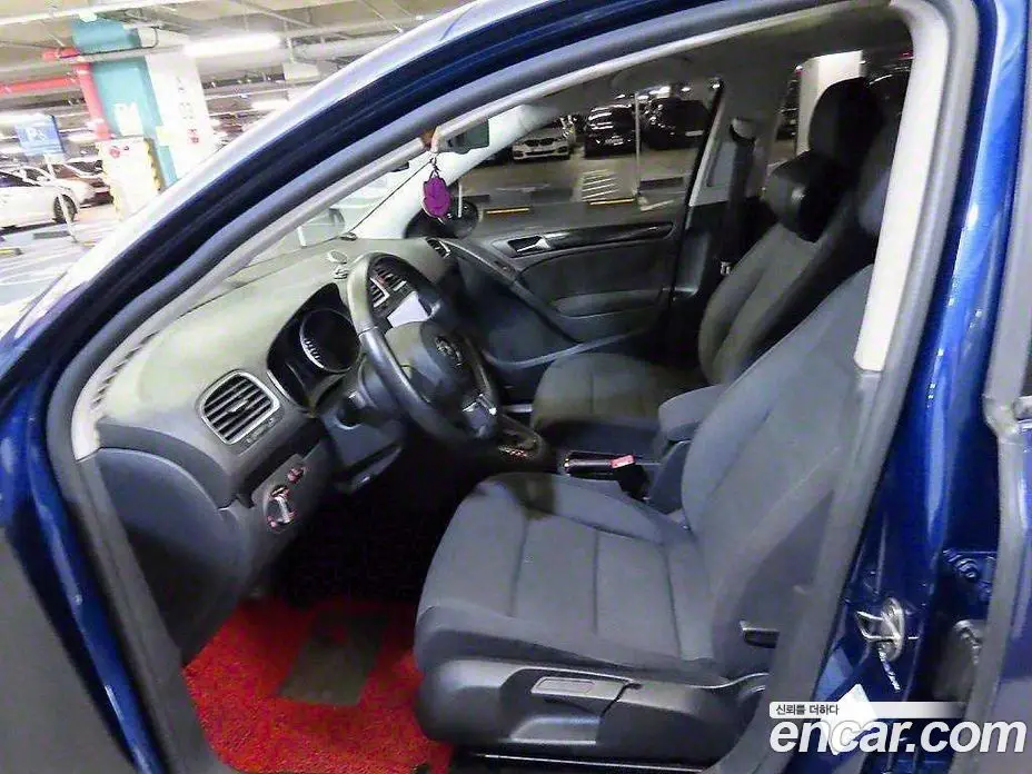 Volkswagen Golf 2010 2.0 автомат (гидро), фото 5