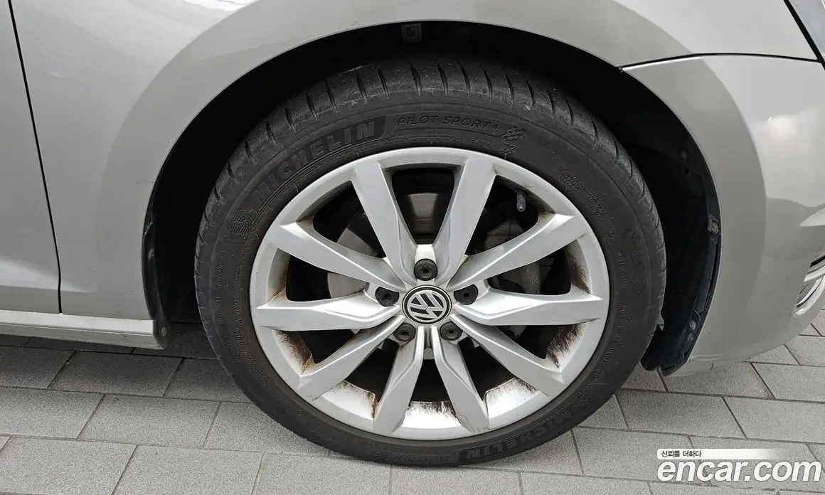 Volkswagen Golf 2013 2.0 автомат (гидро), фото 5 Volkswagen Golf 2013 2.0 автомат (гидро), фото 5