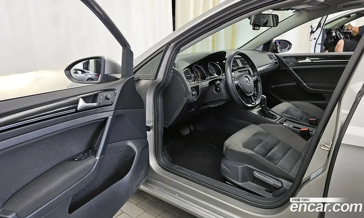 Volkswagen Golf 2013 2.0 автомат (гидро), фото 10 Volkswagen Golf 2013 2.0 автомат (гидро), фото 10