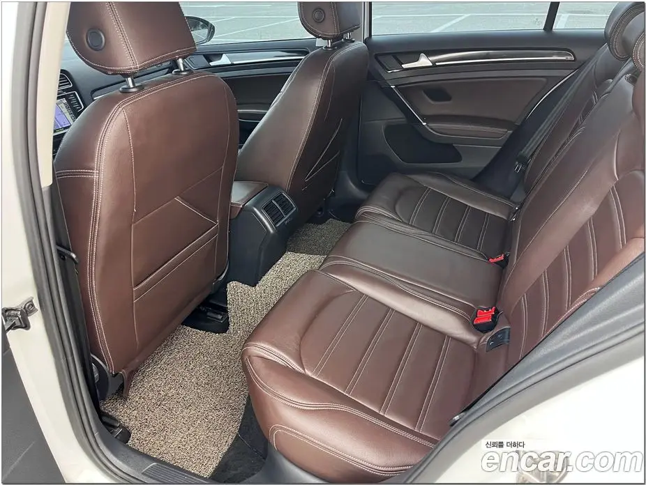 Volkswagen Golf 2014 1.6 автомат (гидро), фото 14