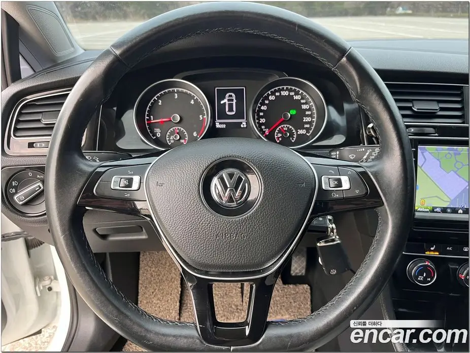Volkswagen Golf 2014 1.6 автомат (гидро), фото 16