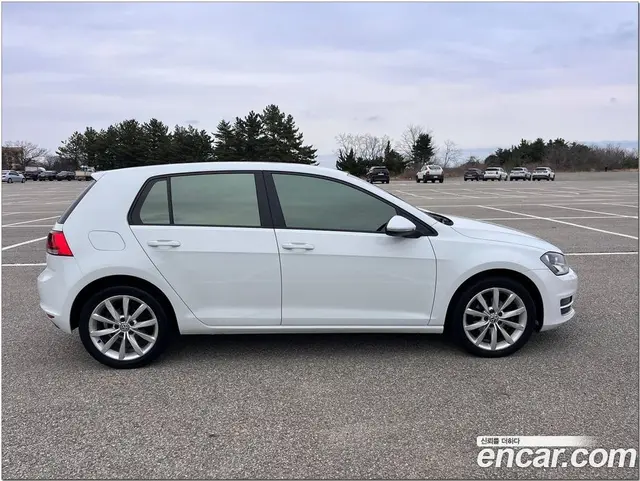Volkswagen Golf 2014 1.6 автомат (гидро), миниатюра 4