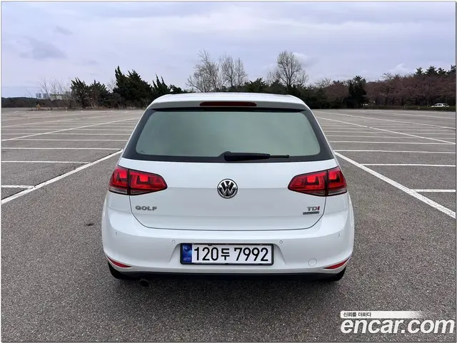 Volkswagen Golf 2014 1.6 автомат (гидро), миниатюра 6