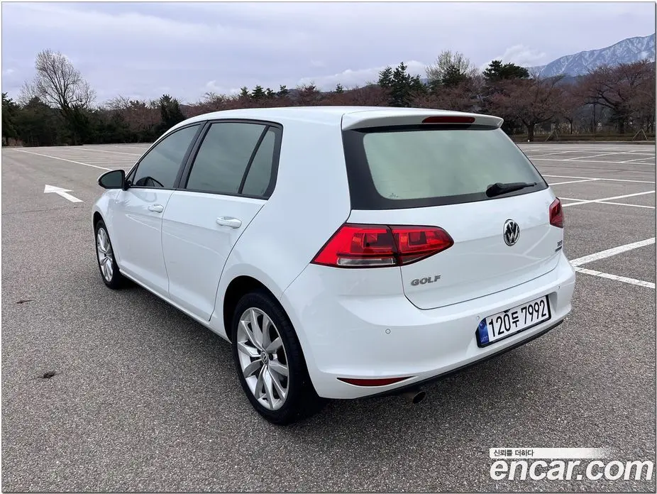 Volkswagen Golf 2014 1.6 автомат (гидро), фото 7