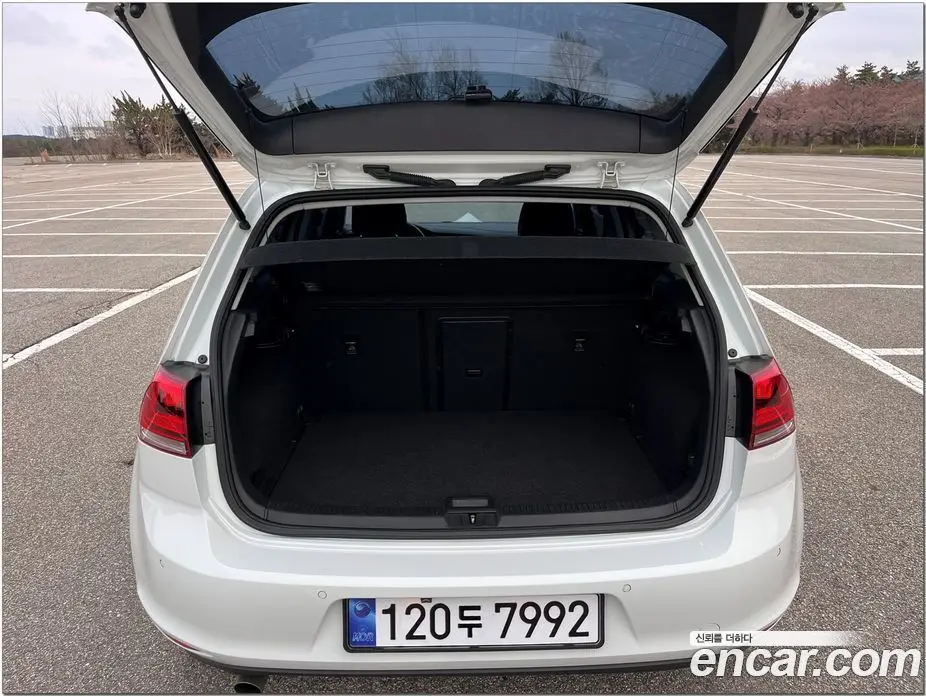 Volkswagen Golf 2014 1.6 автомат (гидро), фото 9