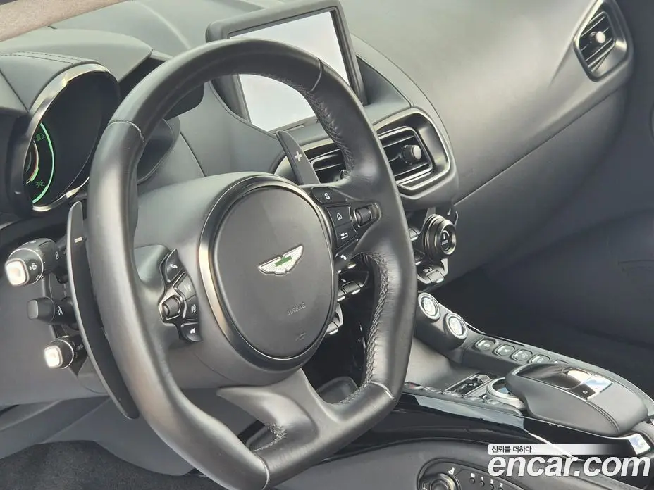 Aston Martin Vantage 2022 4.0 автомат (гидро), фото 12 Aston Martin Vantage 2022 4.0 автомат (гидро), фото 12