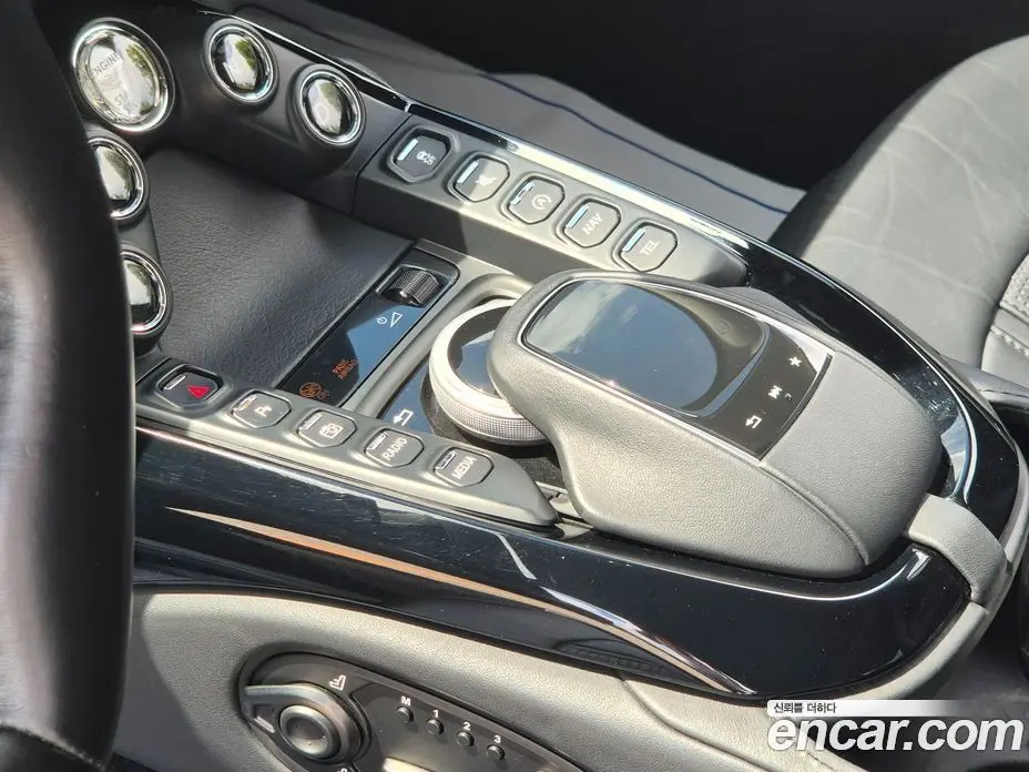 Aston Martin Vantage 2022 4.0 автомат (гидро), фото 16 Aston Martin Vantage 2022 4.0 автомат (гидро), фото 16