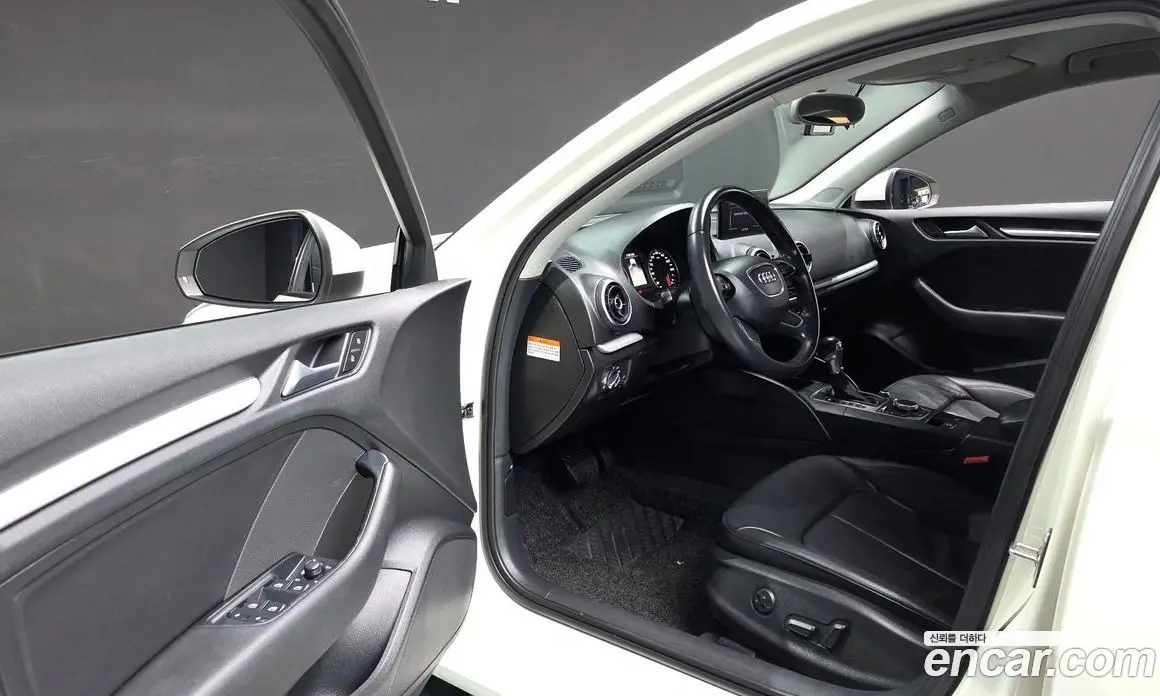 Audi A3 2014 1.6 автомат (гидро), фото 11