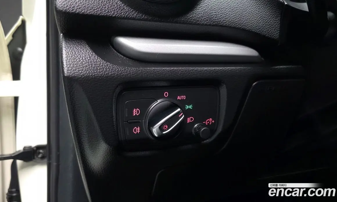 Audi A3 2014 1.6 автомат (гидро), фото 17
