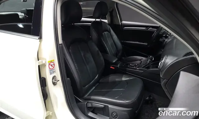 Audi A3 2014 1.6 автомат (гидро), миниатюра 10