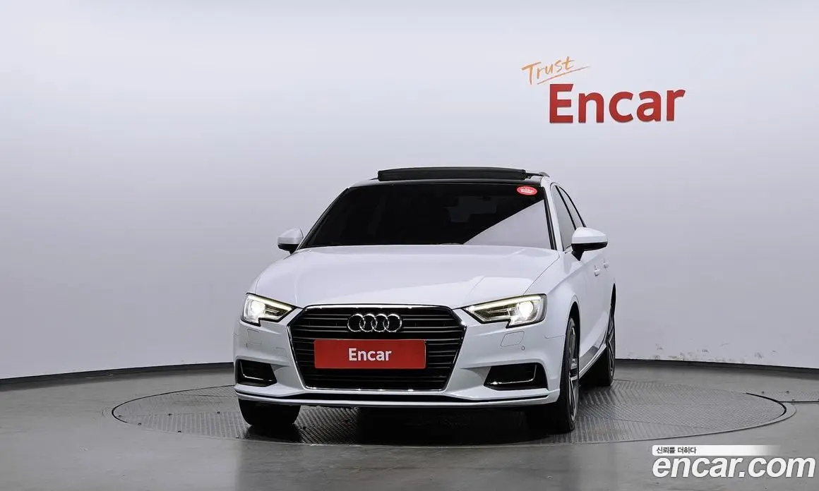 Audi A3 2020 2.0 автомат (гидро), фото 3