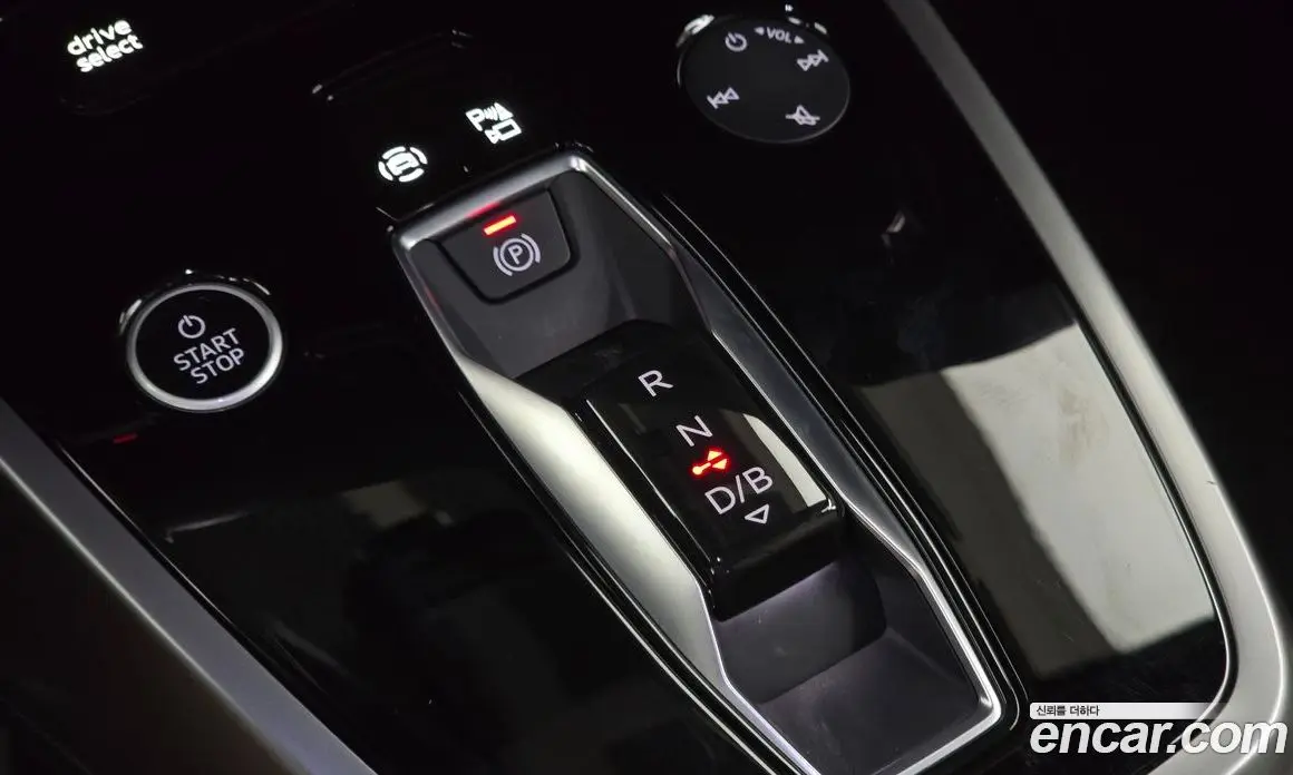 Audi Q4 e-tron 2022 0.2 автомат (гидро), фото 9