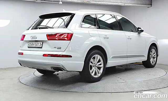 Audi Q7 2019 2.0 автомат (гидро), миниатюра 2 Audi Q7 2019 2.0 автомат (гидро), миниатюра 2